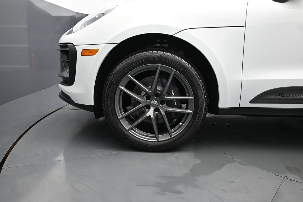 New 2026 Porsche Macan Turbo AWD/4WD image 6
