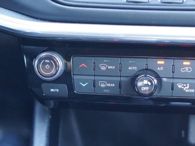 Used 2023 Jeep Compass Limited AWD/4WD image 26