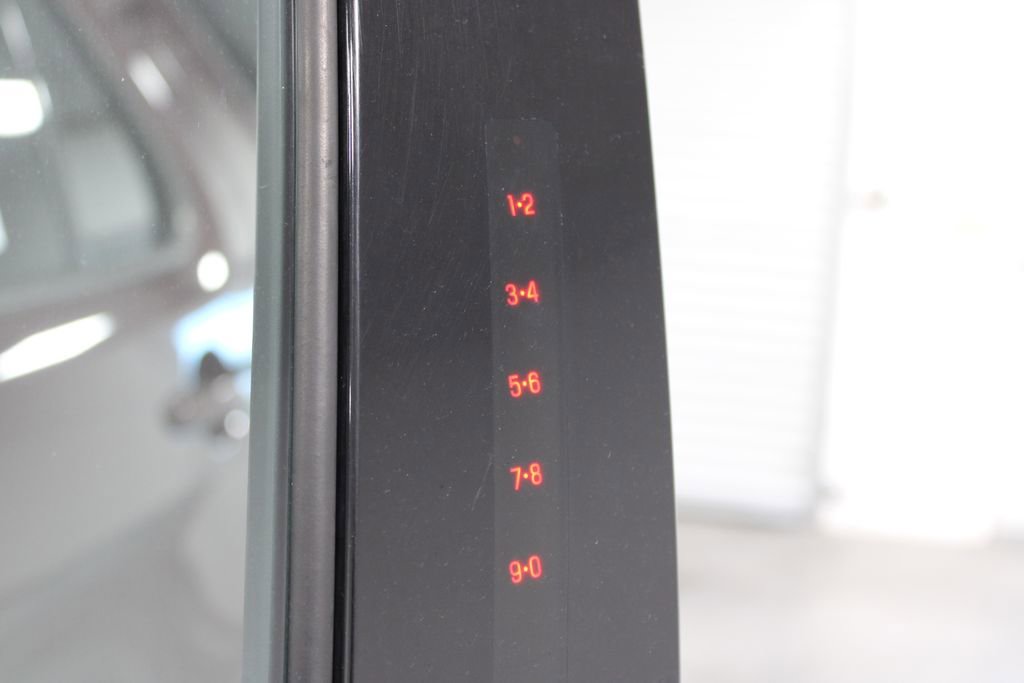 Used 2019 Ford Explorer XLT w/ Equipment Group 202A image 21