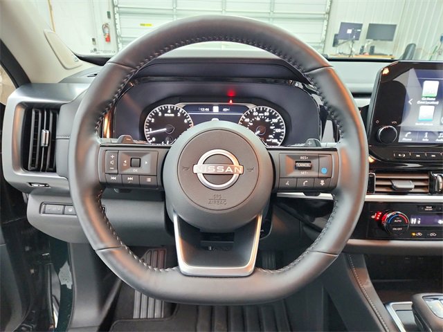 Used 2025 Nissan Pathfinder SL w/ SL Premium Package image 24