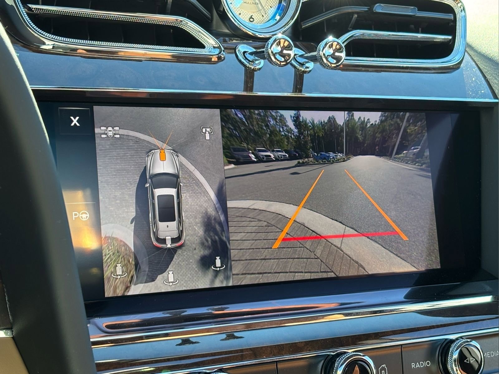 New 2025 Bentley Bentayga Extended Wheelbase image 51