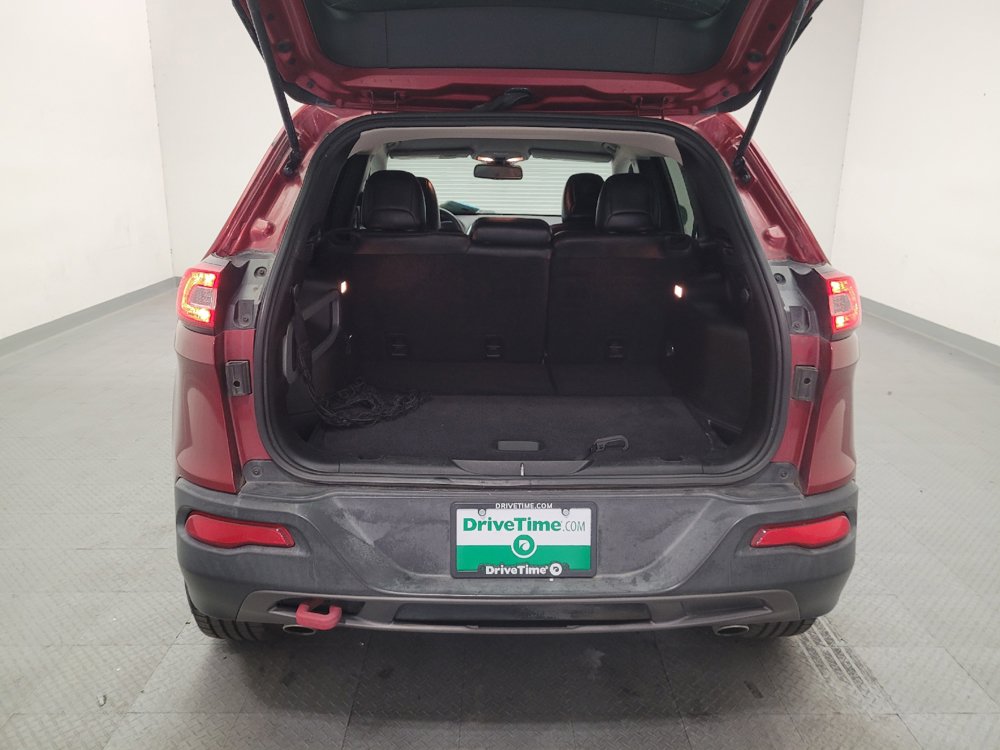 Used 2015 Jeep Cherokee Trailhawk w/ Leather Interior Group AWD/4WD image 29