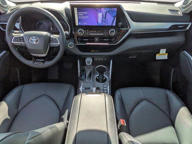 New 2026 Toyota Highlander Platinum AWD/4WD image 14