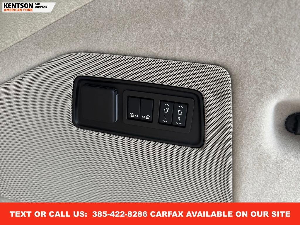 Used 2024 Cadillac Escalade Sport Platinum w/ LPO, ONYX Package image 45