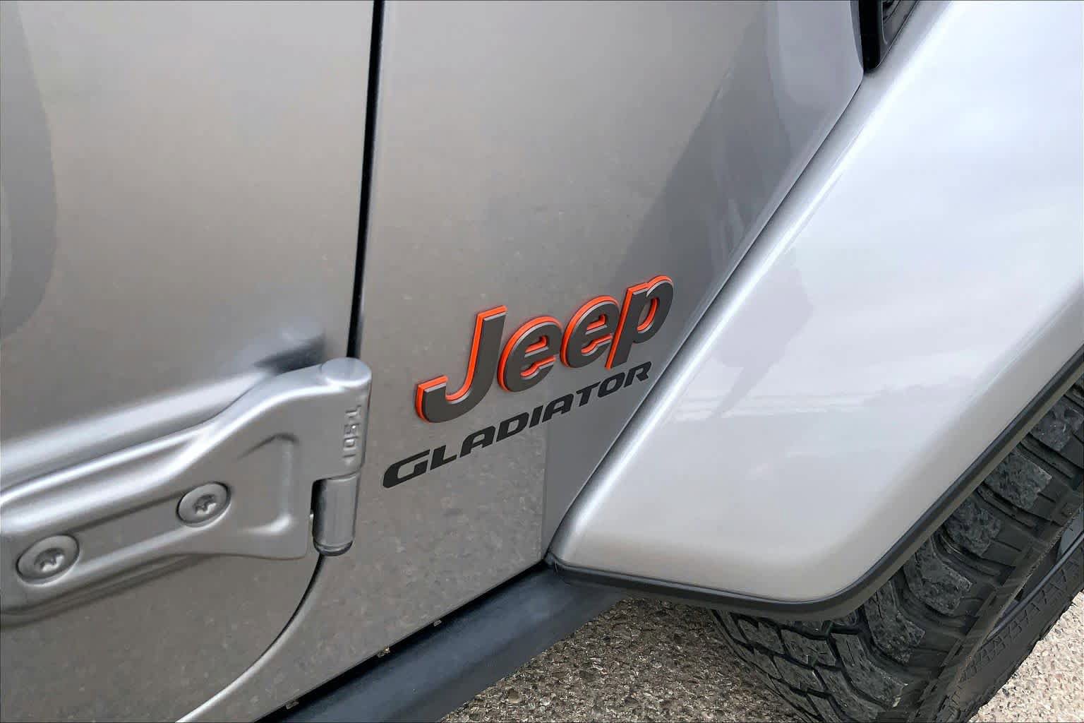 Used 2021 Jeep Gladiator Mojave AWD/4WD image 9