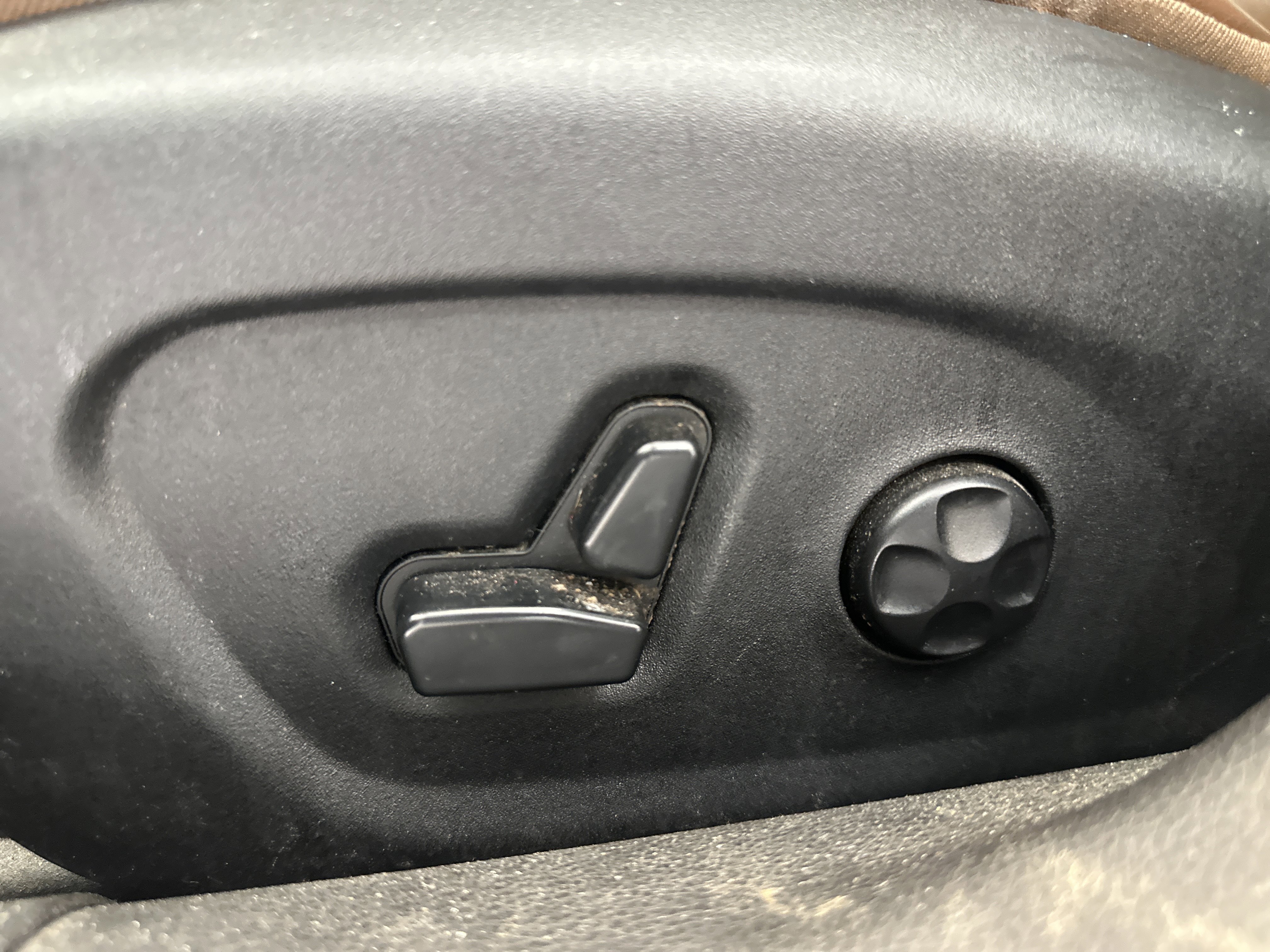 Used 2016 Chrysler 200 C w/ Premium Group image 20