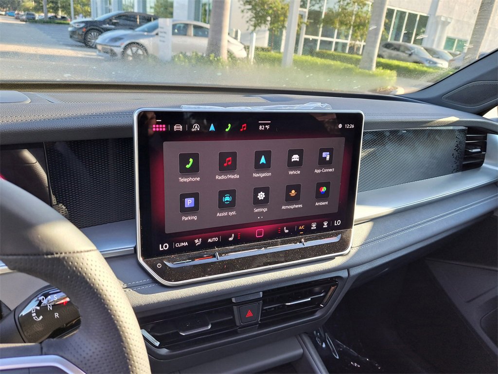 New 2026 Volkswagen Tiguan SE R-Line image 9