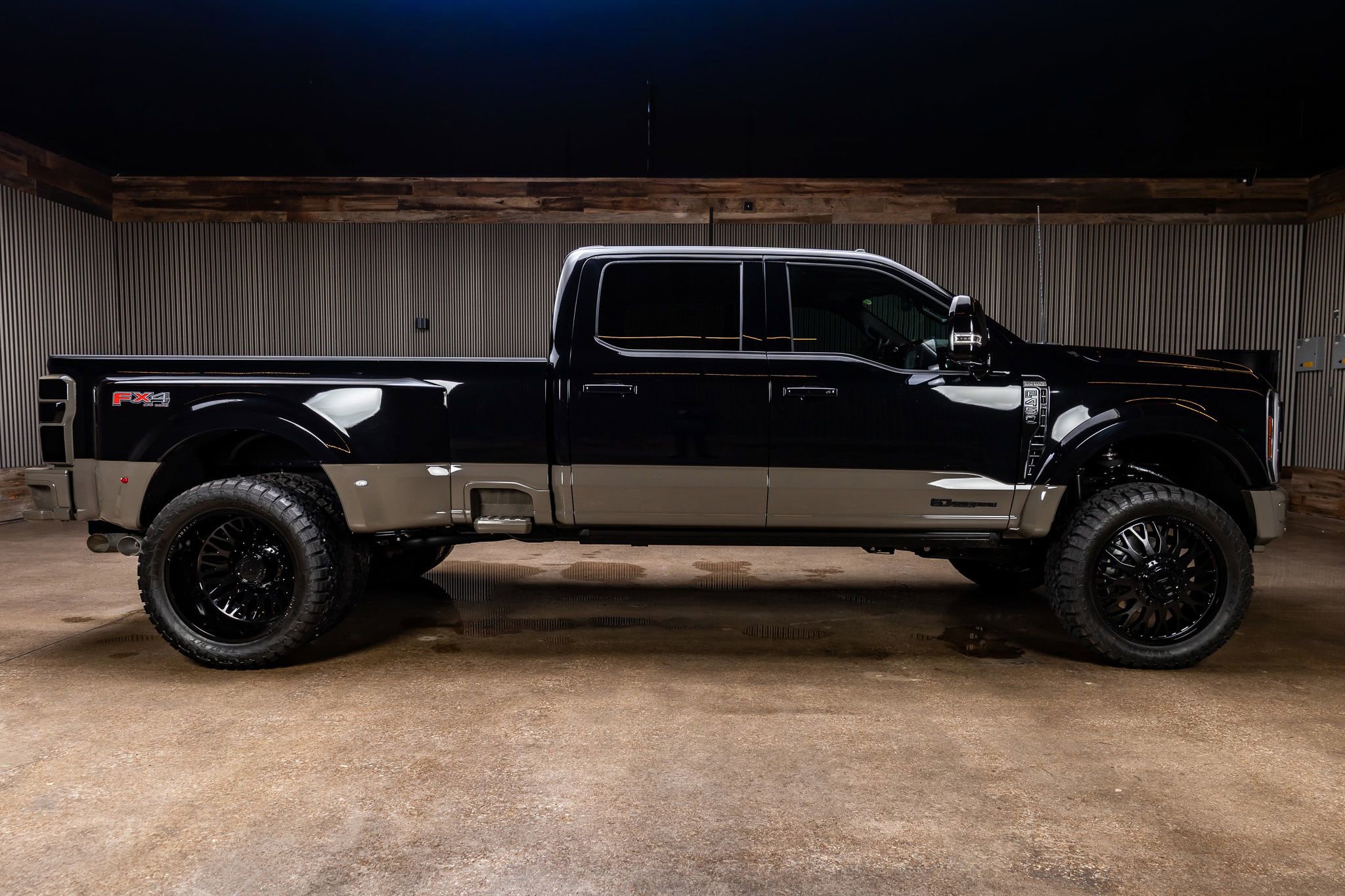 Used 2026 Ford F450 King Ranch w/ FX4 Off-Road Package image 10