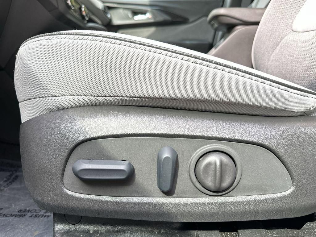 Used 2023 Chevrolet TrailBlazer LT image 13