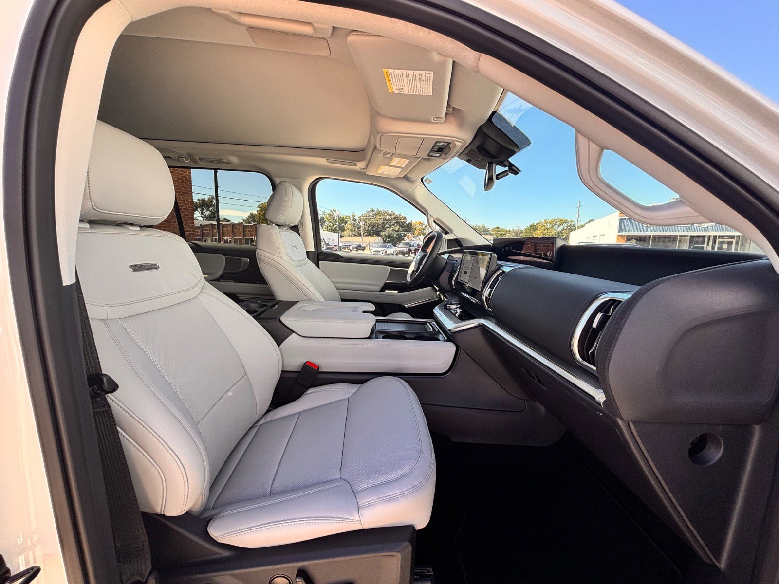 New 2025 Ford Expedition Max Platinum image 36