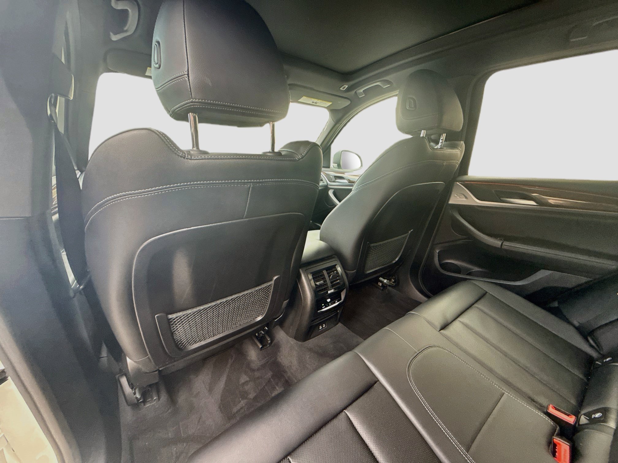 Used 2024 BMW X3 sDrive30i w/ Convenience Package RWD image 25
