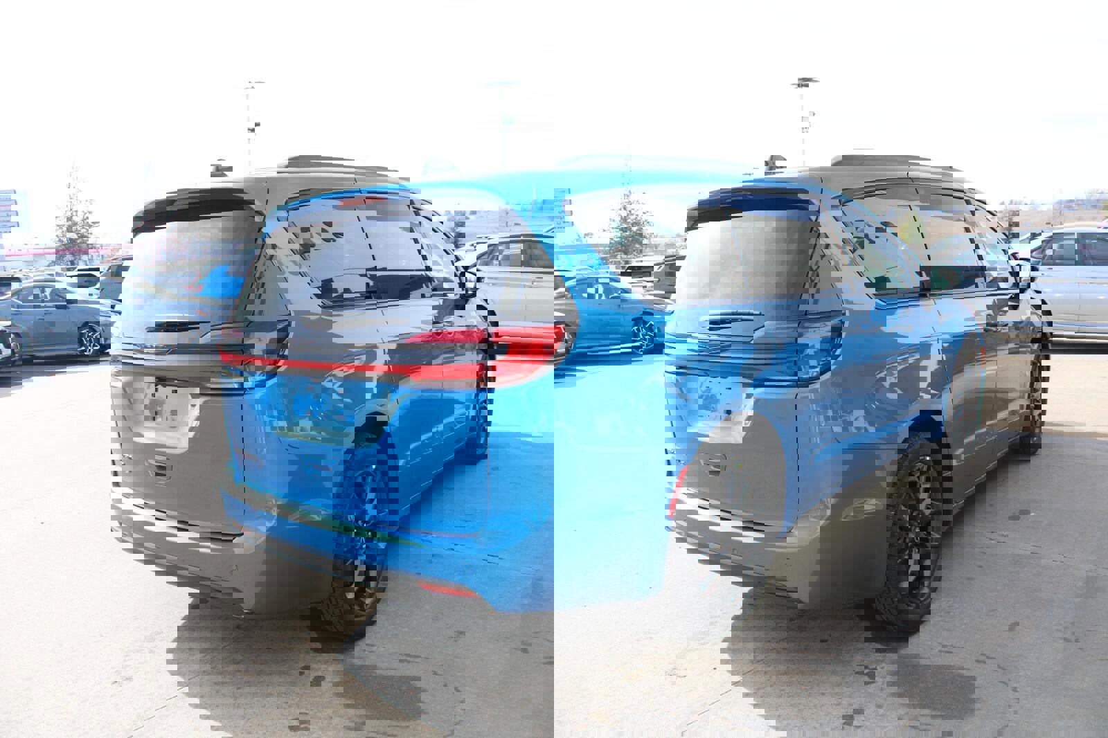 New 2026 Chrysler Pacifica Select w/ S Appearance Package image 7