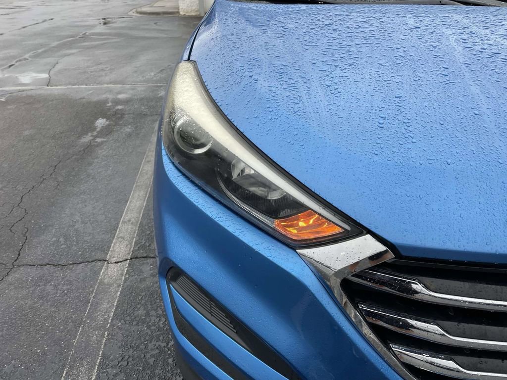 Used 2018 Hyundai Tucson SE image 15