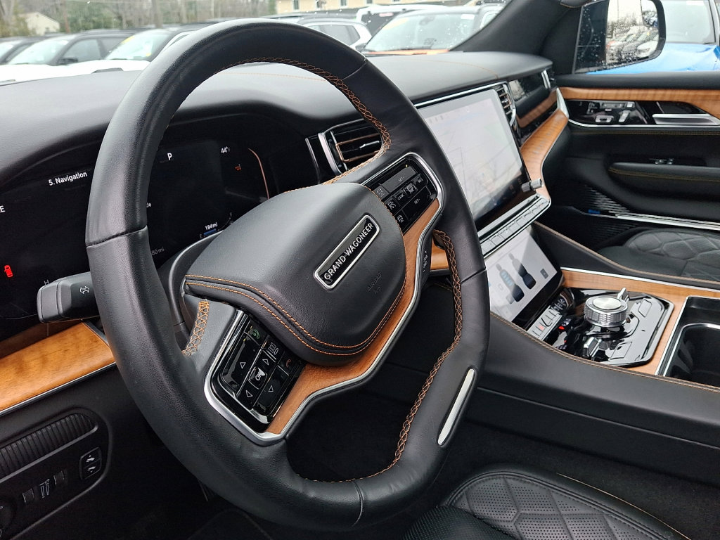 Used 2024 Jeep Grand Wagoneer L Series III image 25