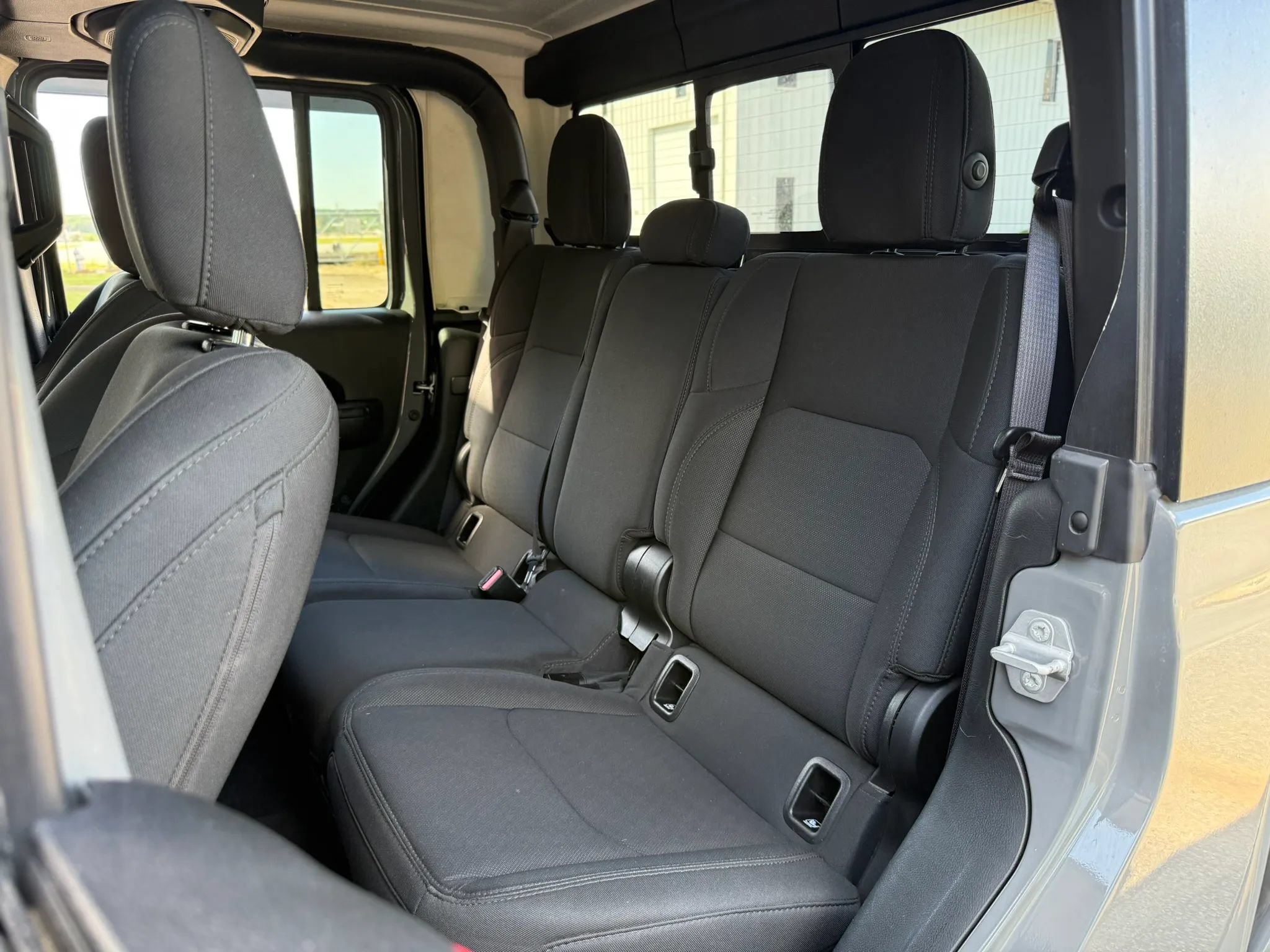 Used 2021 Jeep Gladiator Sport AWD/4WD image 29
