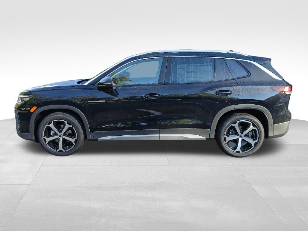 New 2026 Volkswagen Tiguan SE FWD image 2
