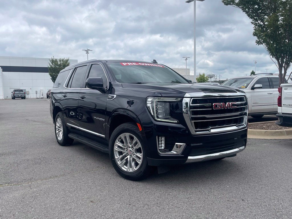 Used 2024 GMC Yukon SLT AWD/4WD image 2
