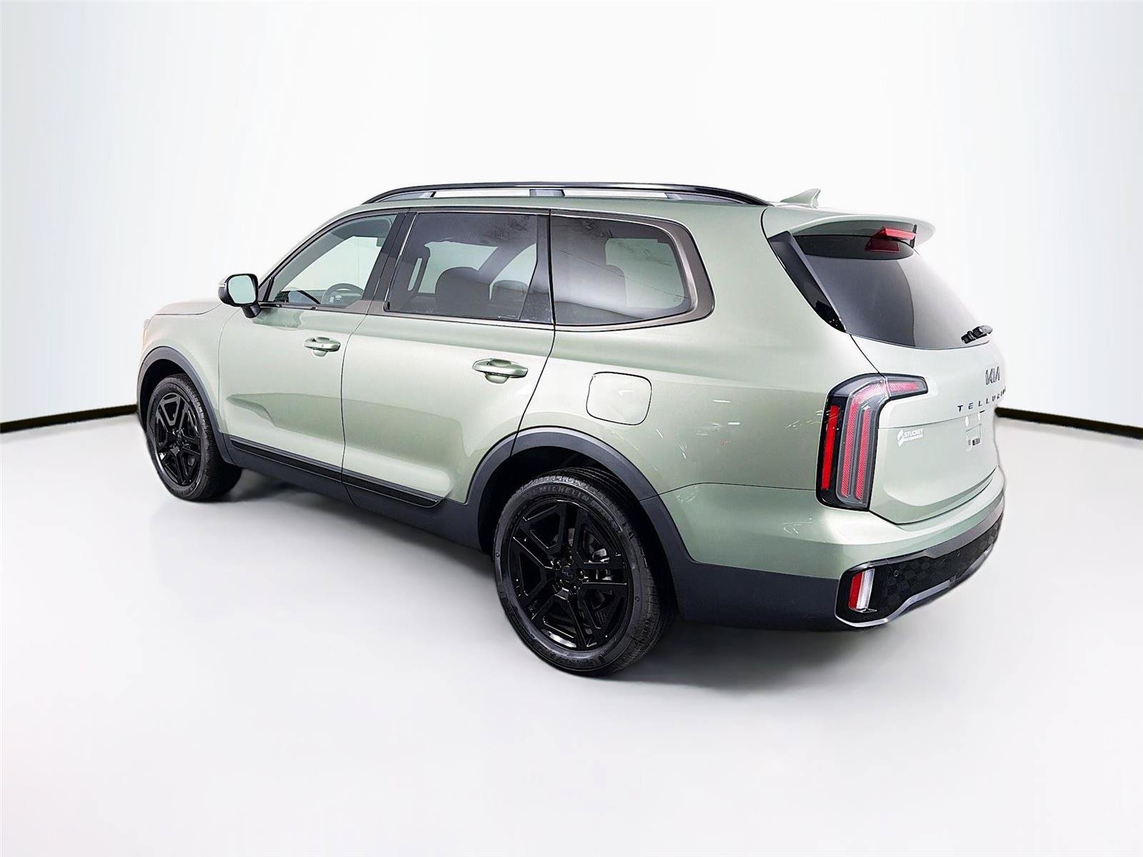 Used 2025 Kia Telluride EX X-Line AWD/4WD image 9