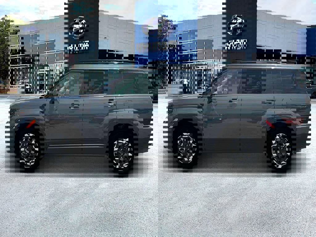 New 2025 Hyundai Santa Fe SEL image 3