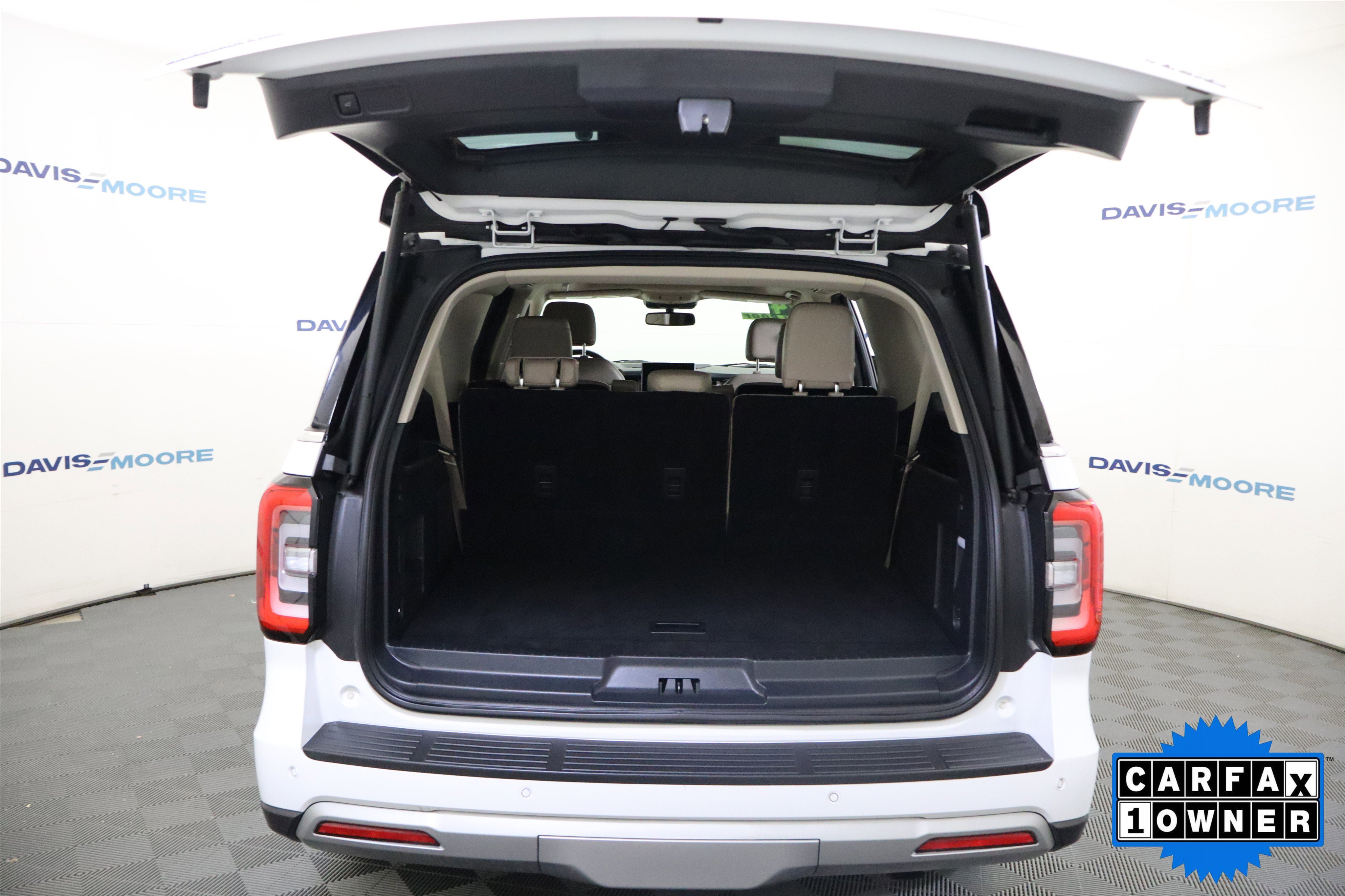 Used 2024 Ford Expedition Max Limited image 8