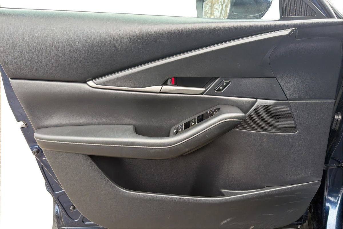 Used 2021 MAZDA CX-30 AWD 2.5 S w/ Select Package image 17