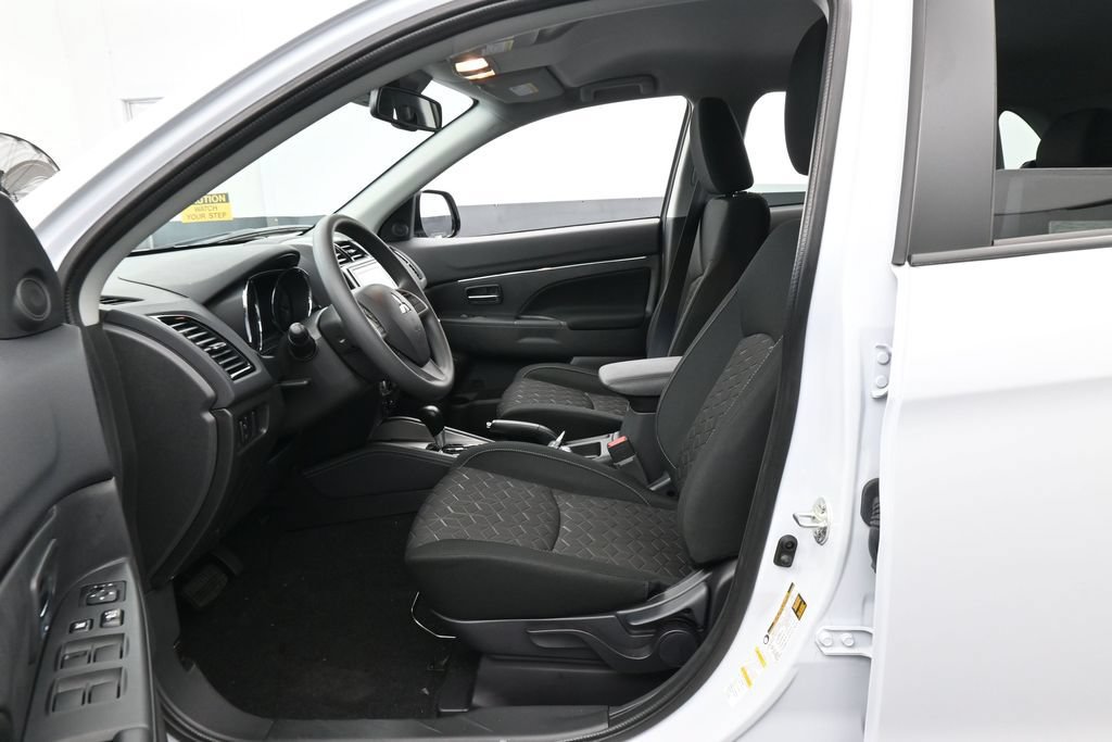 New 2027 Mitsubishi Outlander Sport ES FWD image 11