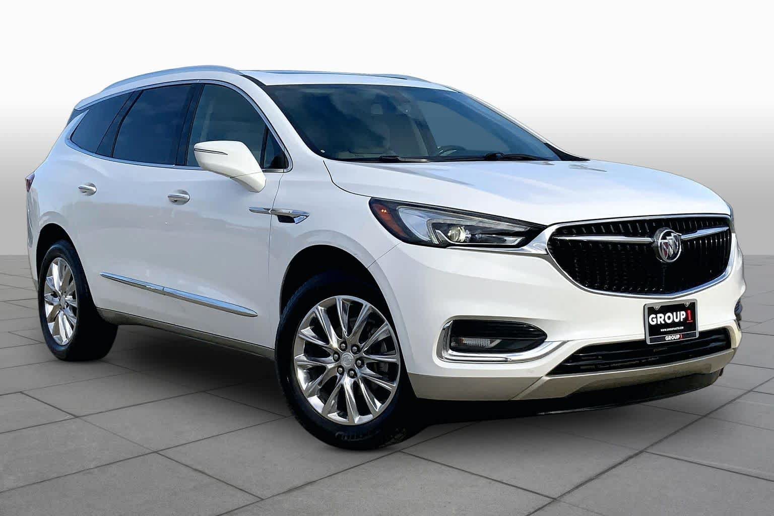 Used 2020 Buick Enclave Essence FWD image 3