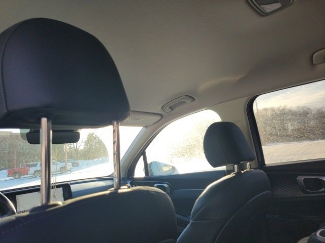 Used 2024 Kia Sorento EX image 40