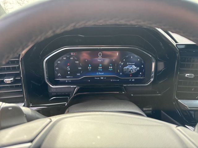 Used 2024 Chevrolet Silverado 1500 High Country w/ High Country Premium Package image 24