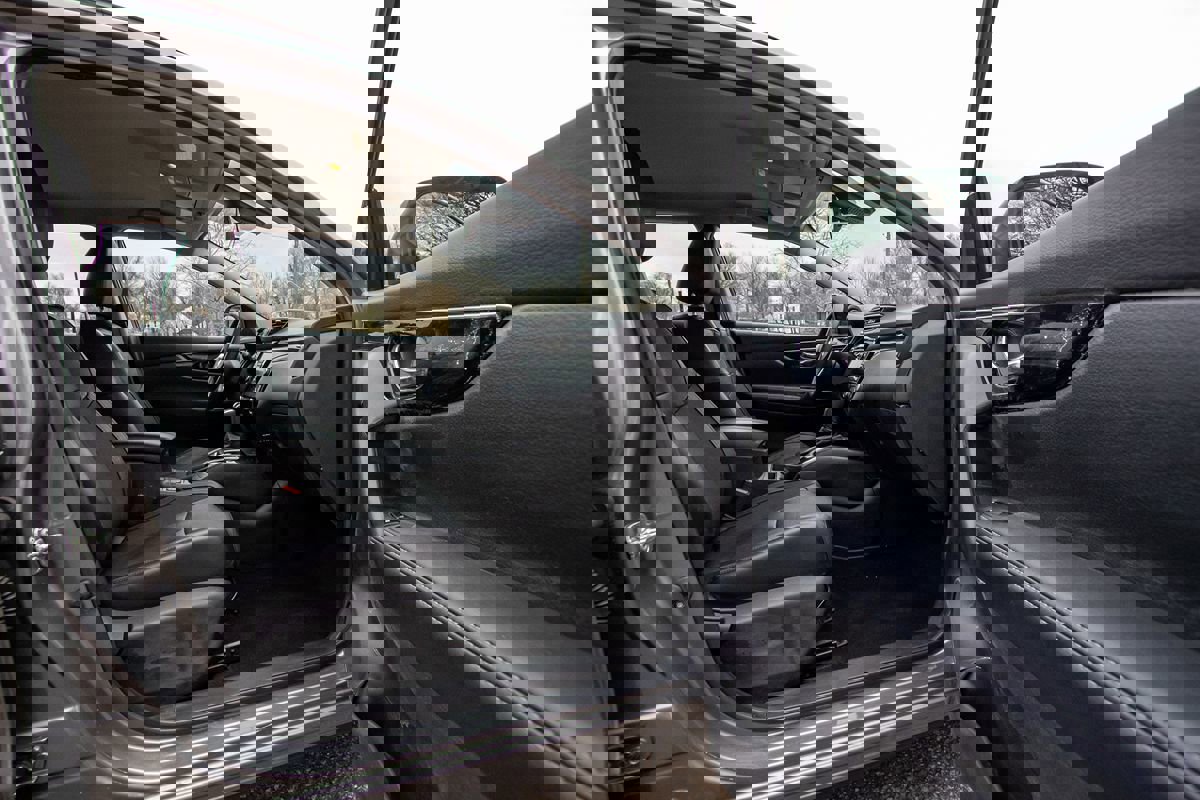 Used 2019 Nissan Rogue Sport SL image 18