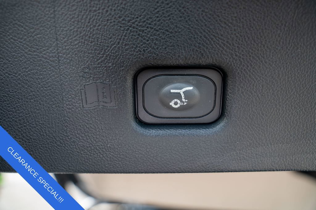 Used 2021 Lincoln Nautilus Reserve w/ Class II Trailer Tow Package image 11