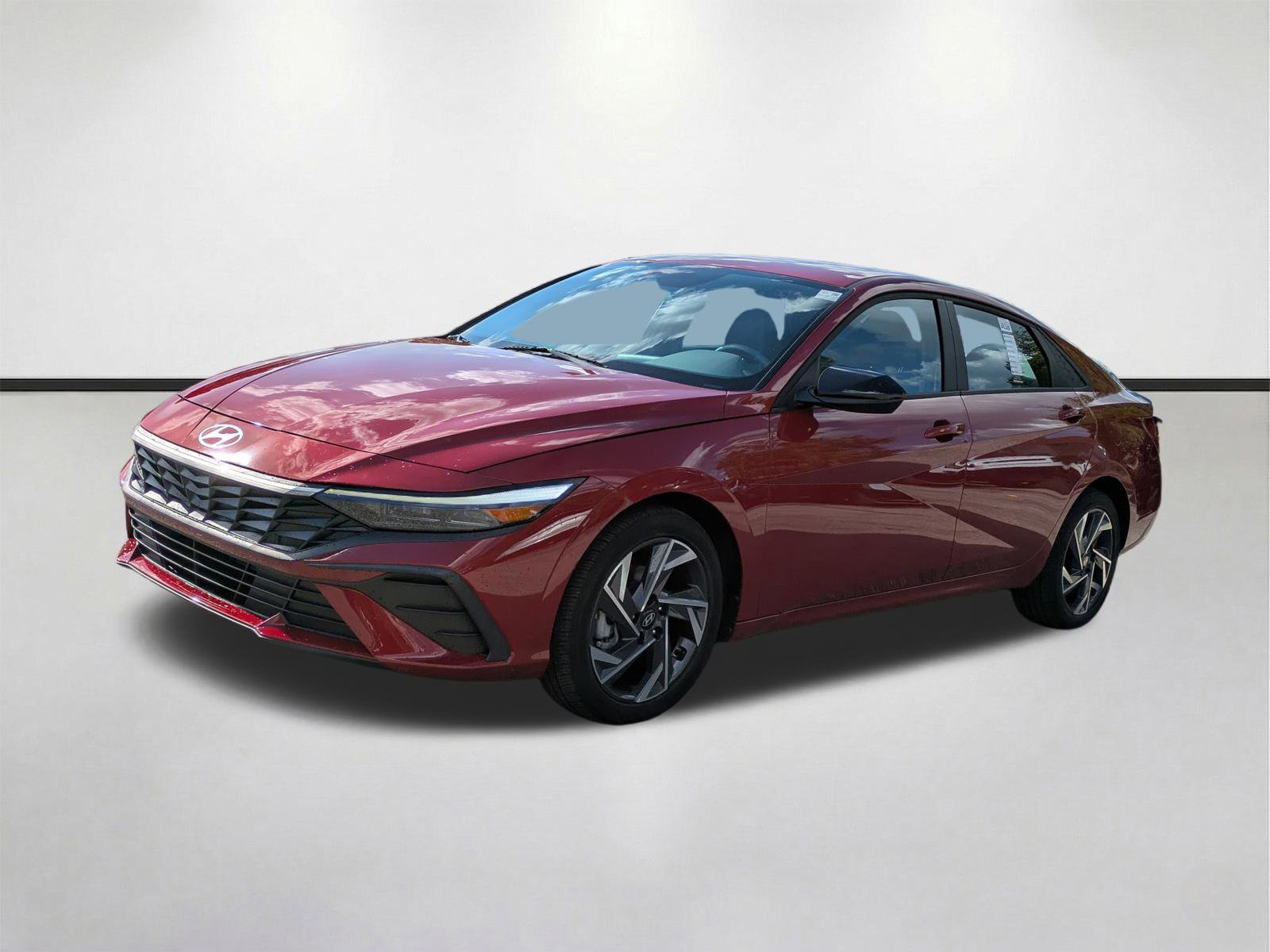 Used 2025 Hyundai Elantra Sport FWD image 9