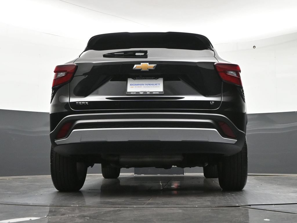 Used 2024 Chevrolet Trax LT FWD image 27