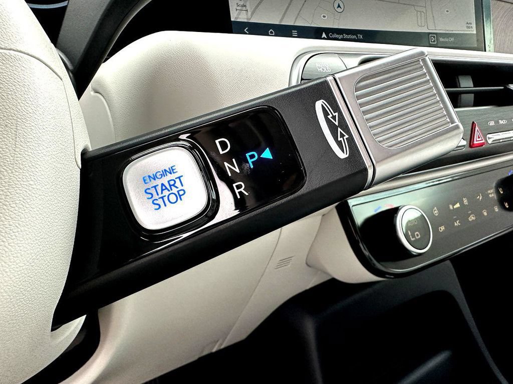 New 2026 Hyundai Palisade Calligraphy FWD image 14