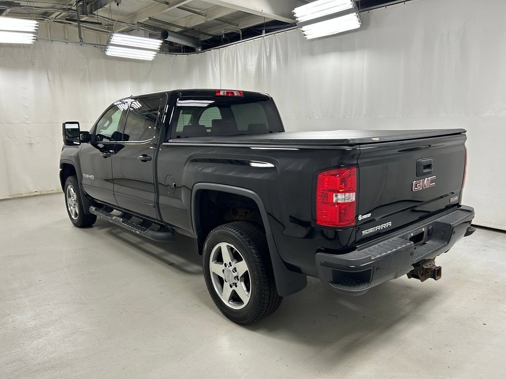 Used 2018 GMC Sierra 2500 SLT w/ All Terrain HD Package AWD/4WD image 7