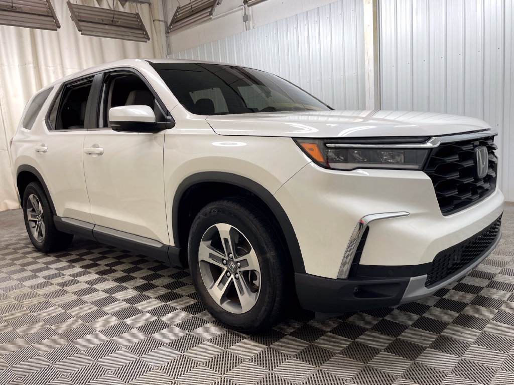 Used 2025 Honda Pilot EX-L image 48