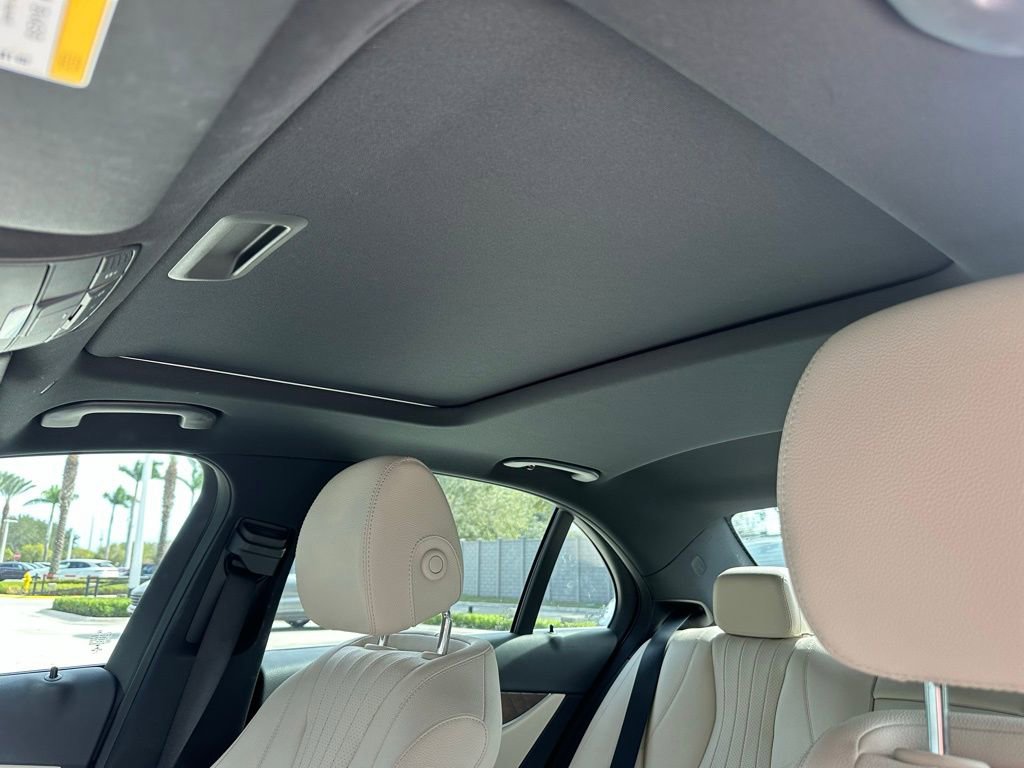 Used 2022 Mercedes-Benz E 350 Sedan image 40