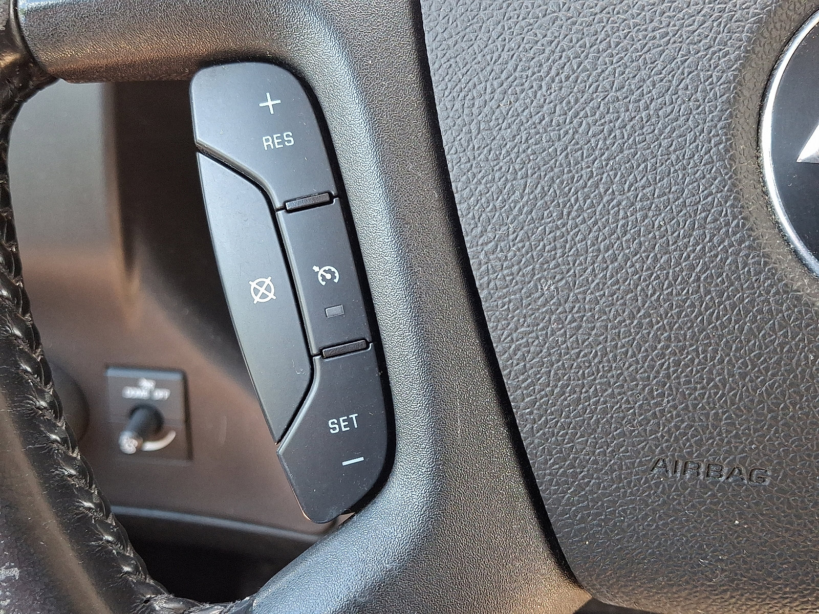 Used 2022 Chevrolet Express 2500 Extended w/ Driver Convenience Package image 21