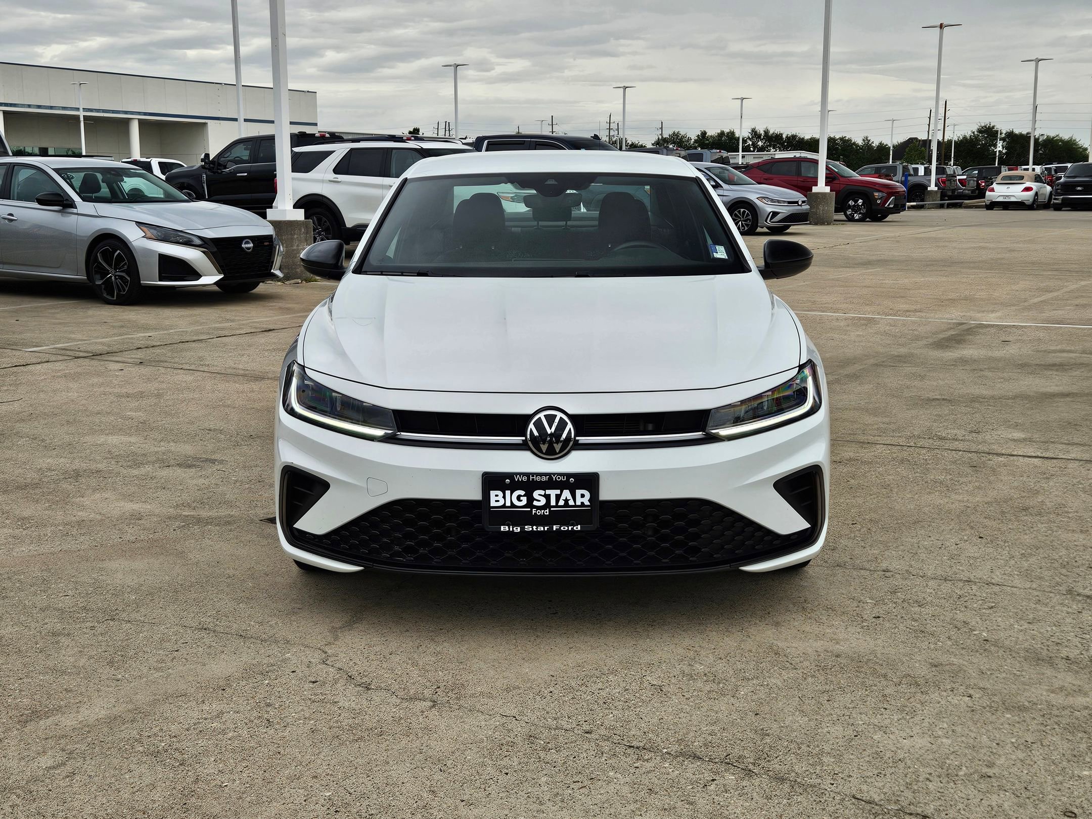 Used 2025 Volkswagen Jetta Sport image 8