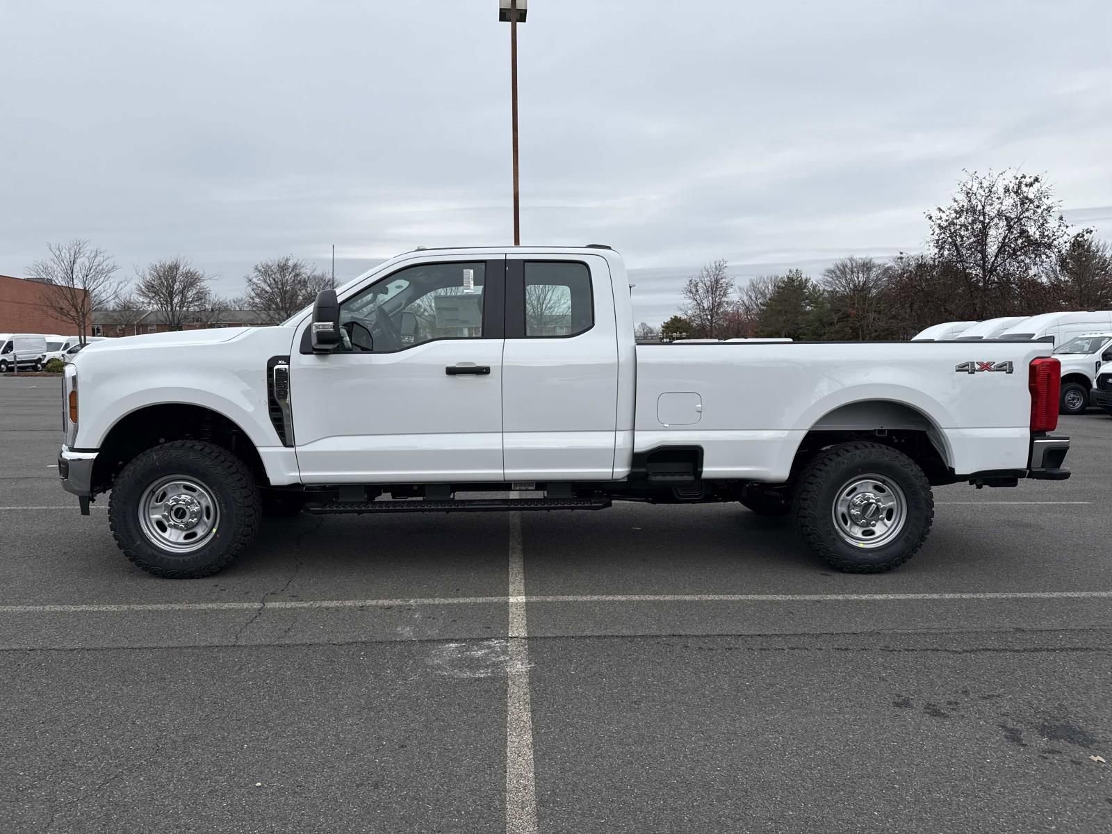New 2026 Ford F250 XL w/ XL Off-Road Package image 6