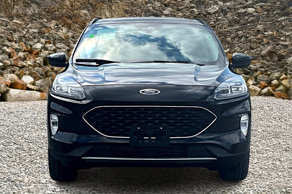 Used 2021 Ford Escape Titanium image 3