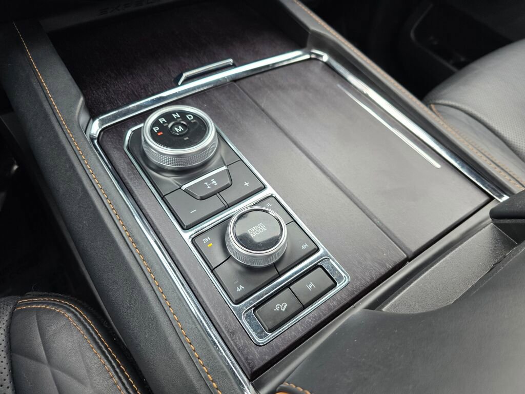 Used 2023 Ford Expedition Max Platinum AWD/4WD image 28