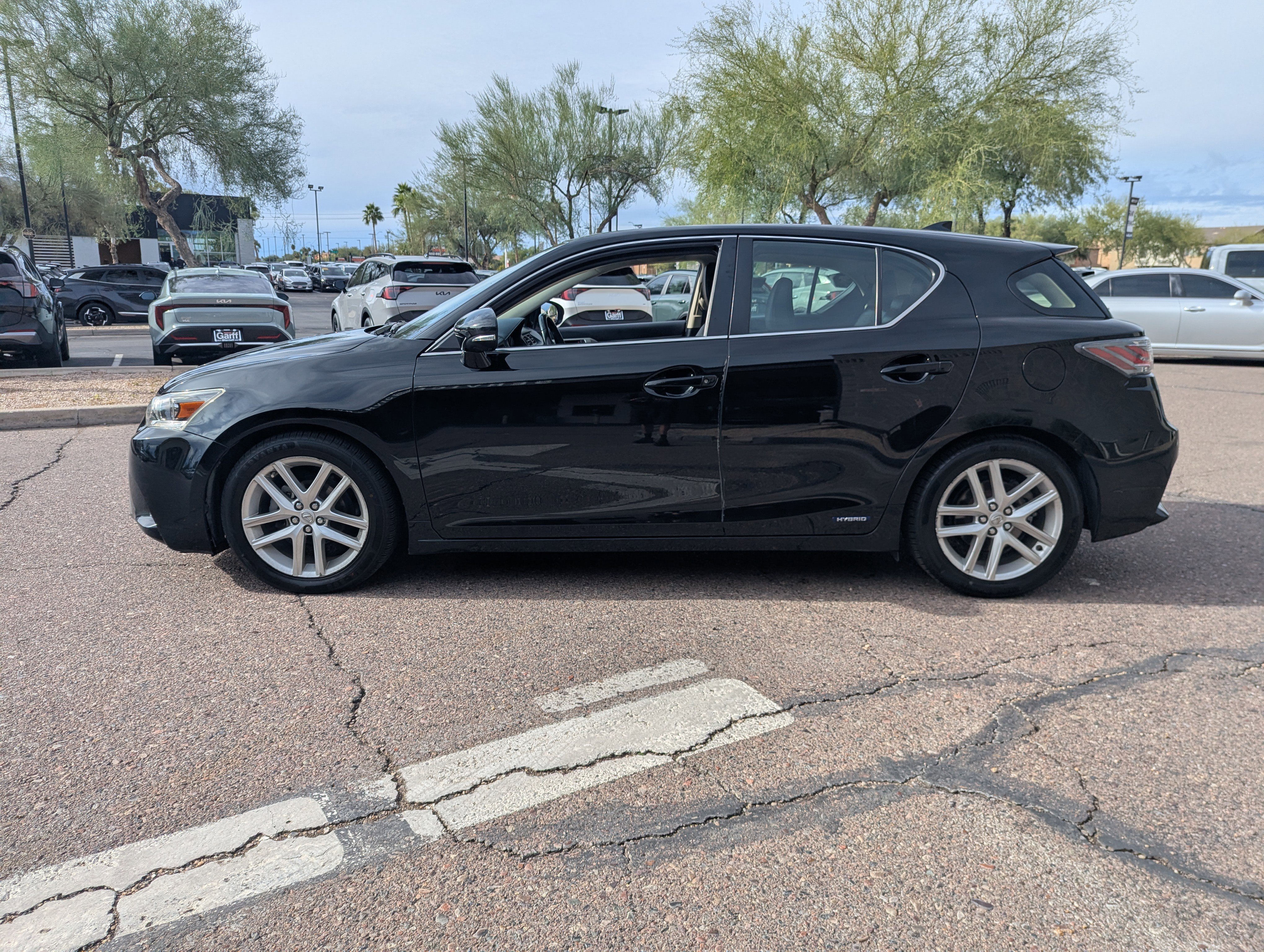 Used 2014 Lexus CT 200h image 5