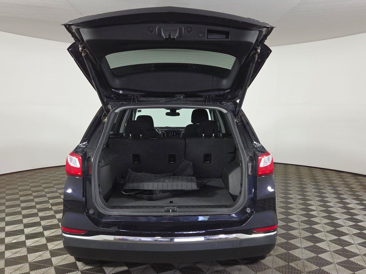 Used 2020 Chevrolet Equinox LT AWD/4WD image 30
