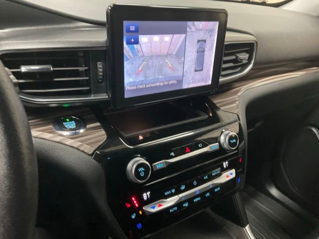 Used 2021 Ford Explorer Limited w/ Equipment Group 301A AWD/4WD image 17