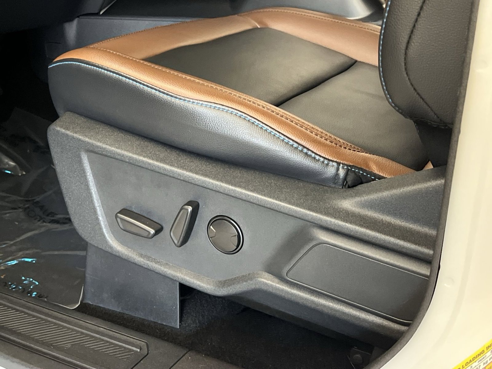 Used 2024 Ford Bronco Outer Banks image 18
