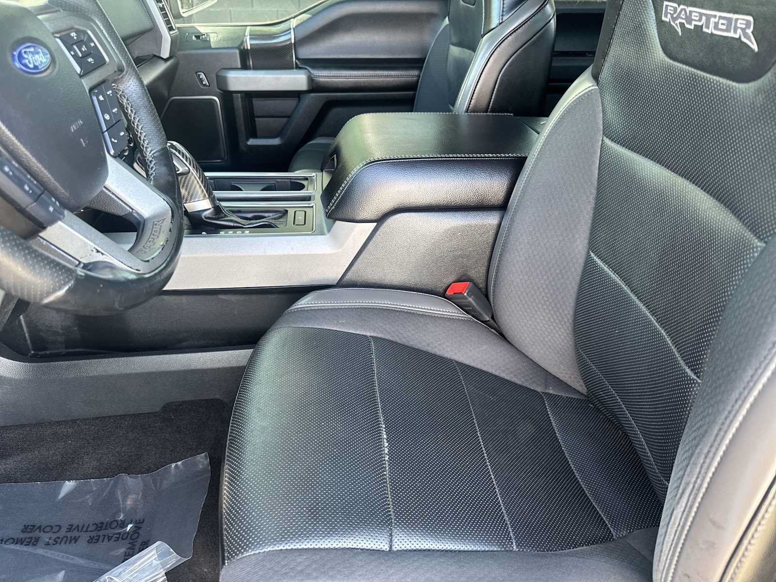 Used 2019 Ford F150 Raptor w/ Equipment Group 802A Luxury AWD/4WD image 14
