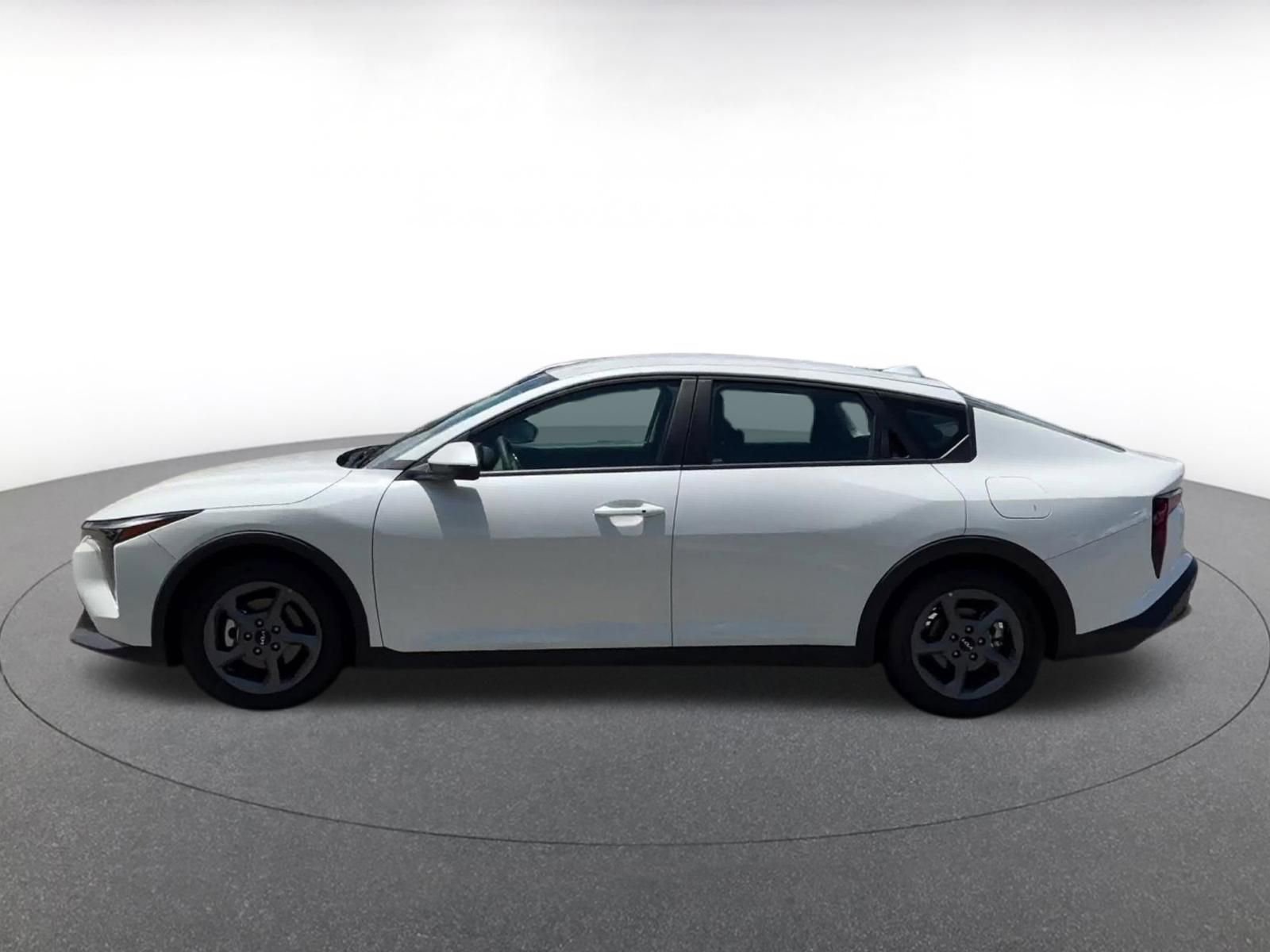 Used 2025 Kia K4 FWD image 8