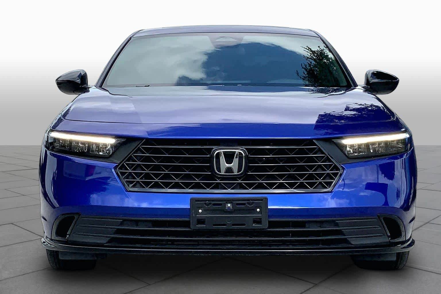 Used 2025 Honda Accord Sport image 4