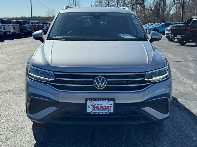 Used 2024 Volkswagen Tiguan SE image 9